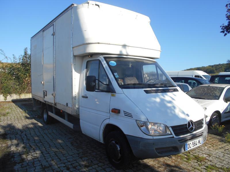 Mercedes 411 - Furgonas su krovinių dėže: foto 2 Mercedes 411 - Furgonas su krovinių dėže: foto 2