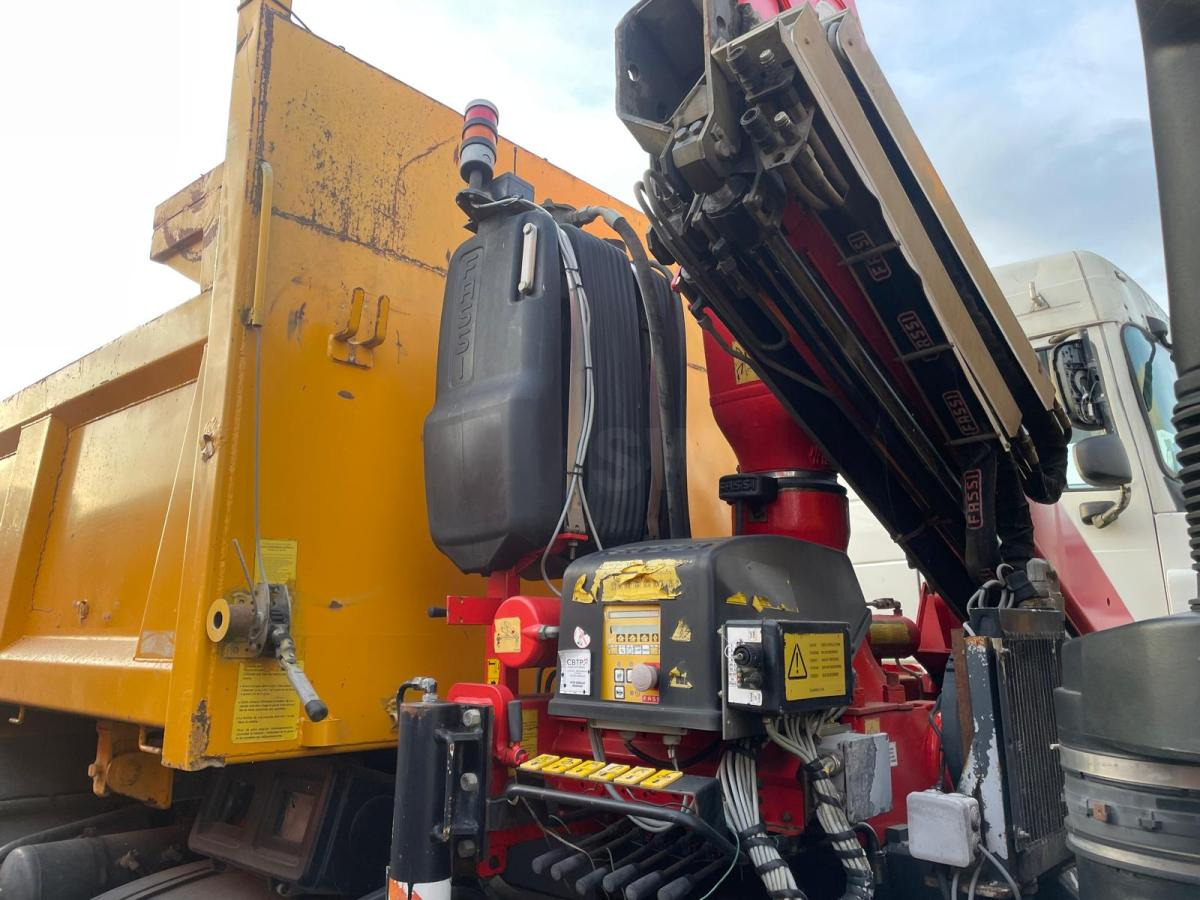 Renault Kerax 370 DCI - Savivartis sunkvežimis: foto 3 Renault Kerax 370 DCI - Savivartis sunkvežimis: foto 3