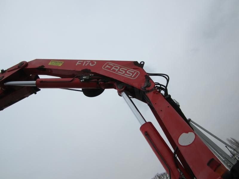 Platforminis/ Bortinis sunkvežimis Renault Kerax 370 DXI: foto 10 Platforminis/ Bortinis sunkvežimis Renault Kerax 370 DXI: foto 10