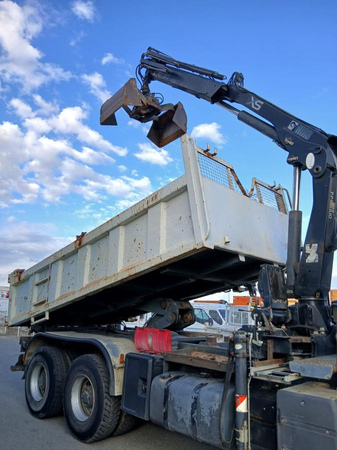 Renault Kerax 380 DXI - Savivartis sunkvežimis, Sunkvežimis su kranu: foto 3 Renault Kerax 380 DXI - Savivartis sunkvežimis, Sunkvežimis su kranu: foto 3