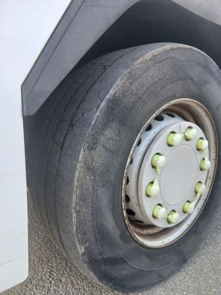 Platforminis/ Bortinis sunkvežimis Renault Magnum 440 DXI: foto 12 Platforminis/ Bortinis sunkvežimis Renault Magnum 440 DXI: foto 12