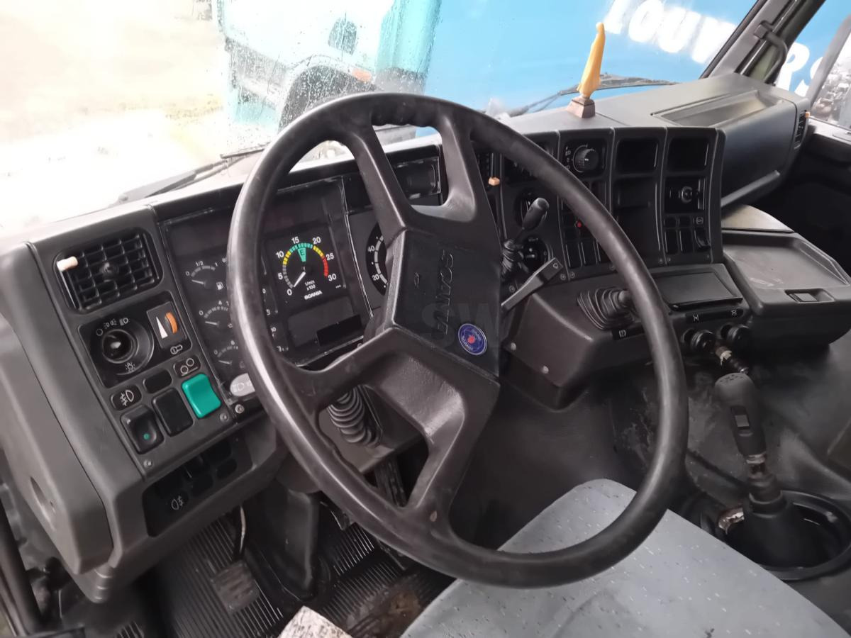Scania 93 250 - Autocisterna: foto 3 Scania 93 250 - Autocisterna: foto 3
