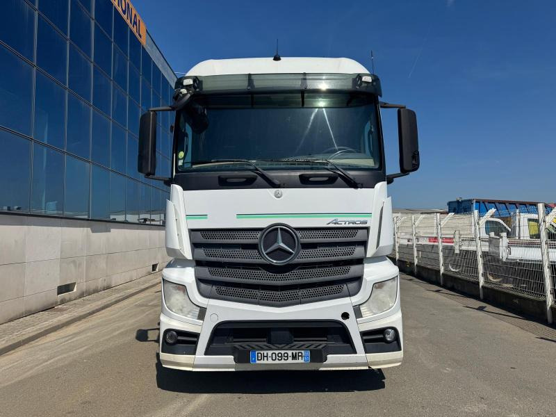 Mercedes Actros 1845 - Vilkikas: foto 3 Mercedes Actros 1845 - Vilkikas: foto 3