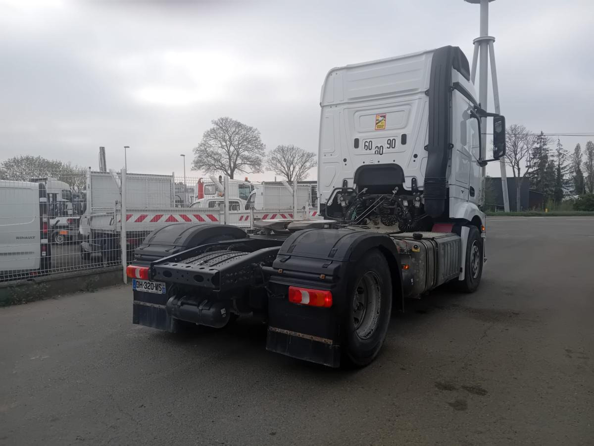 Mercedes Actros 1845 - Vilkikas: foto 2 Mercedes Actros 1845 - Vilkikas: foto 2