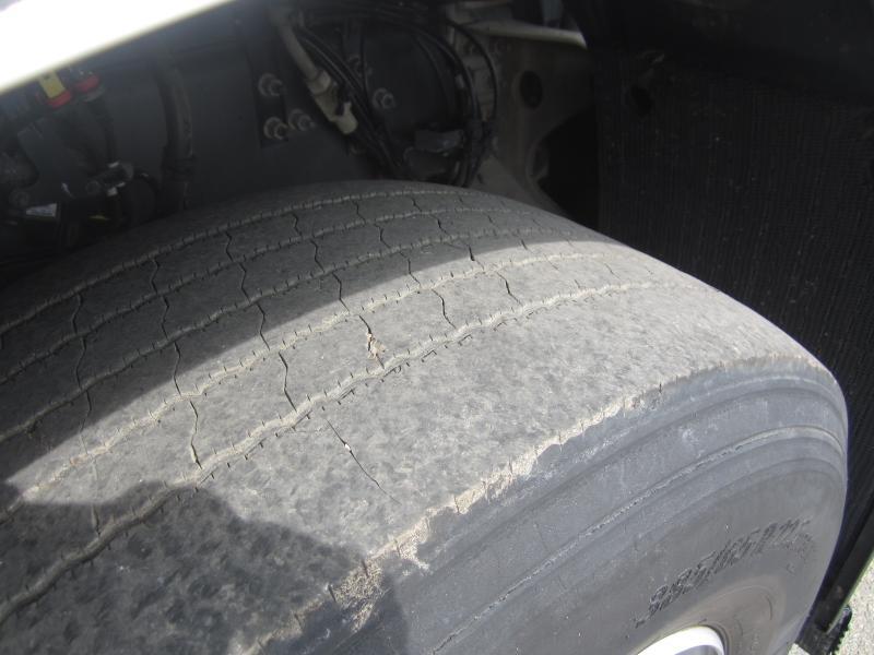 Renault T-Series 480 - Vilkikas: foto 3 Renault T-Series 480 - Vilkikas: foto 3