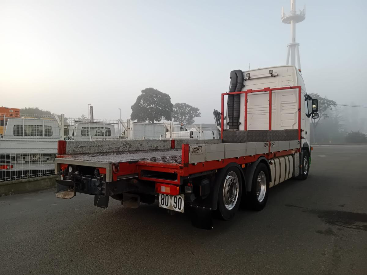 Volvo FH - Platforminis/ Bortinis sunkvežimis: foto 2 Volvo FH - Platforminis/ Bortinis sunkvežimis: foto 2