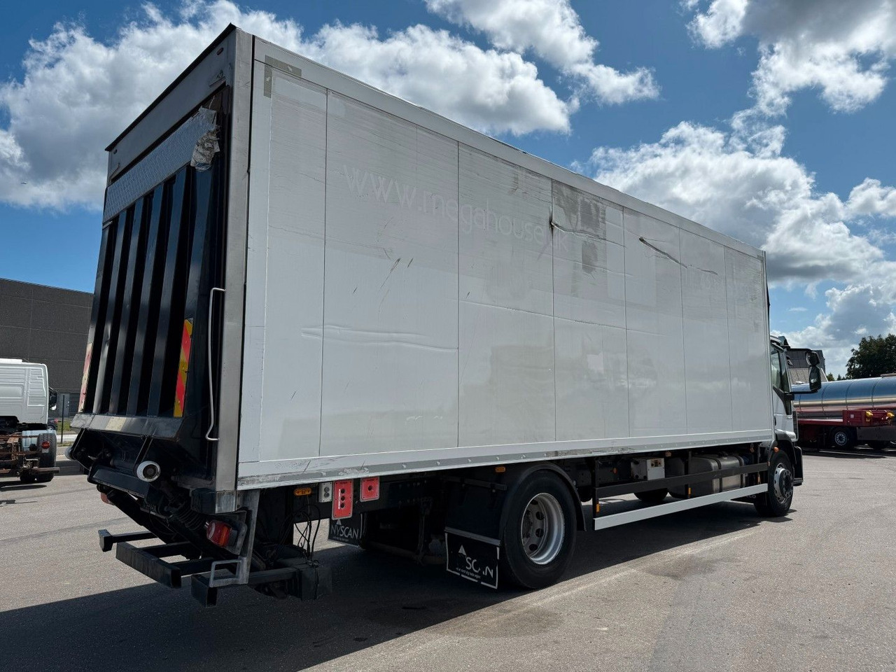 Iveco 180E32 4x2 Schmitz / Thermo King T-1200R Spectru Iveco 180E32 4x2 Schmitz / Thermo King T-1200R Spectru - Refrižeratorius sunkvežimis: foto 3 Iveco 180E32 4x2 Schmitz / Thermo King T-1200R Spectru Iveco 180E32 4x2 Schmitz / Thermo King T-1200R Spectru - Refrižeratorius sunkvežimis: foto 3