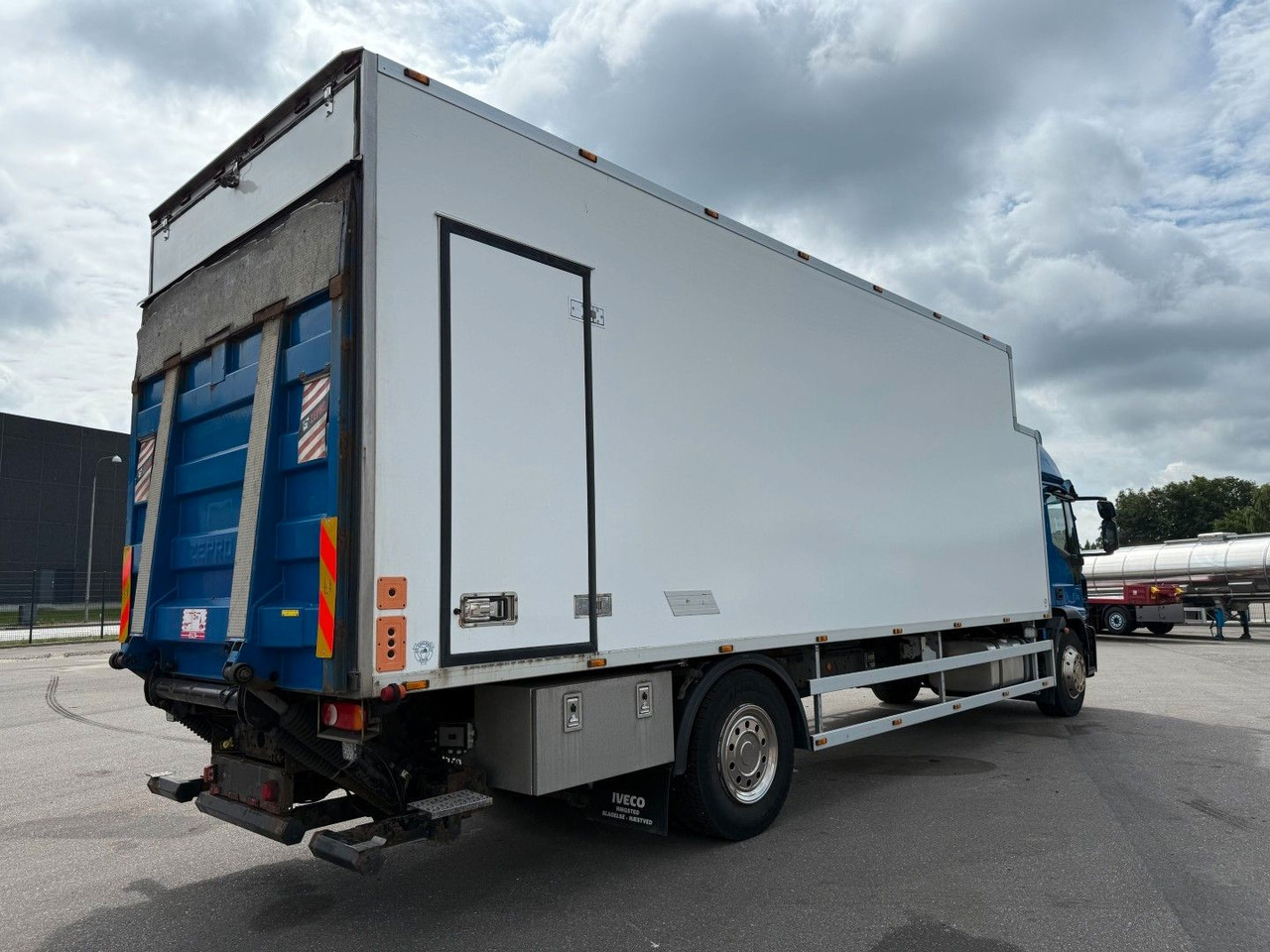 Iveco EuroCargo 180 E28 4x2 Thermo King T-1000R - Refrižeratorius sunkvežimis: foto 3 Iveco EuroCargo 180 E28 4x2 Thermo King T-1000R - Refrižeratorius sunkvežimis: foto 3