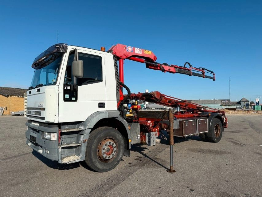 Iveco EuroTech Cursor 190E31 4x2 Tipper / HMF 1060 B3 - Sunkvežimis su kranu: foto 1 Iveco EuroTech Cursor 190E31 4x2 Tipper / HMF 1060 B3 - Sunkvežimis su kranu: foto 1