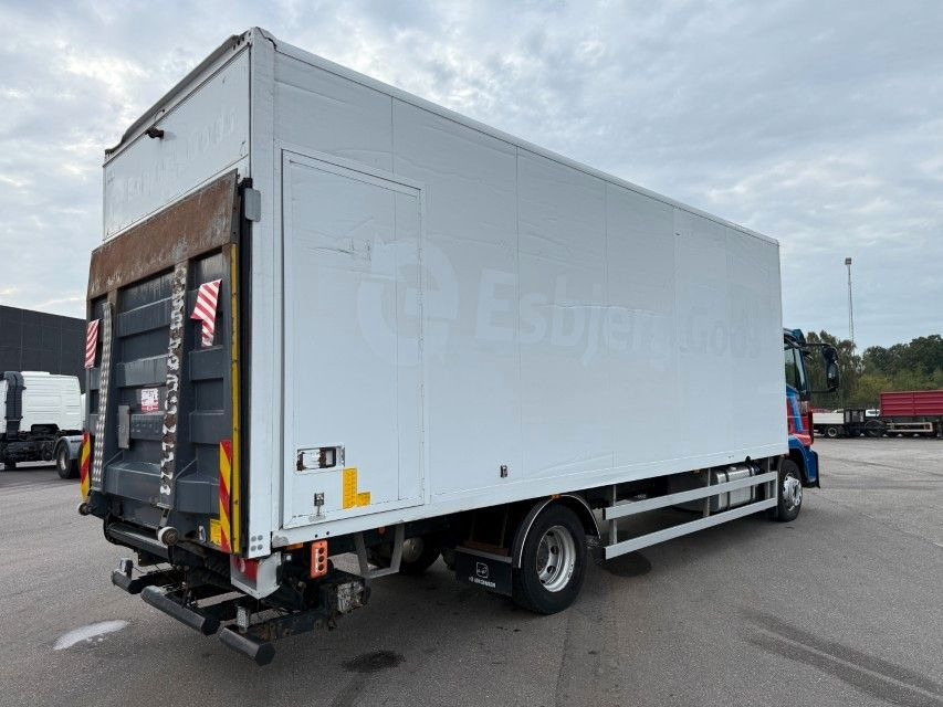 Iveco Eurocargo 120E25 4x2 Closed Box / Koffer - Furgonas sunkvežimis: foto 3 Iveco Eurocargo 120E25 4x2 Closed Box / Koffer - Furgonas sunkvežimis: foto 3