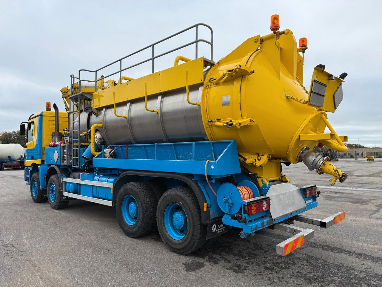 Mercedes-Benz Actros 4140 8x4 KOKS MEGAVAC 8000 ADR Dry Vac - Asenizatorius: foto 4 Mercedes-Benz Actros 4140 8x4 KOKS MEGAVAC 8000 ADR Dry Vac - Asenizatorius: foto 4