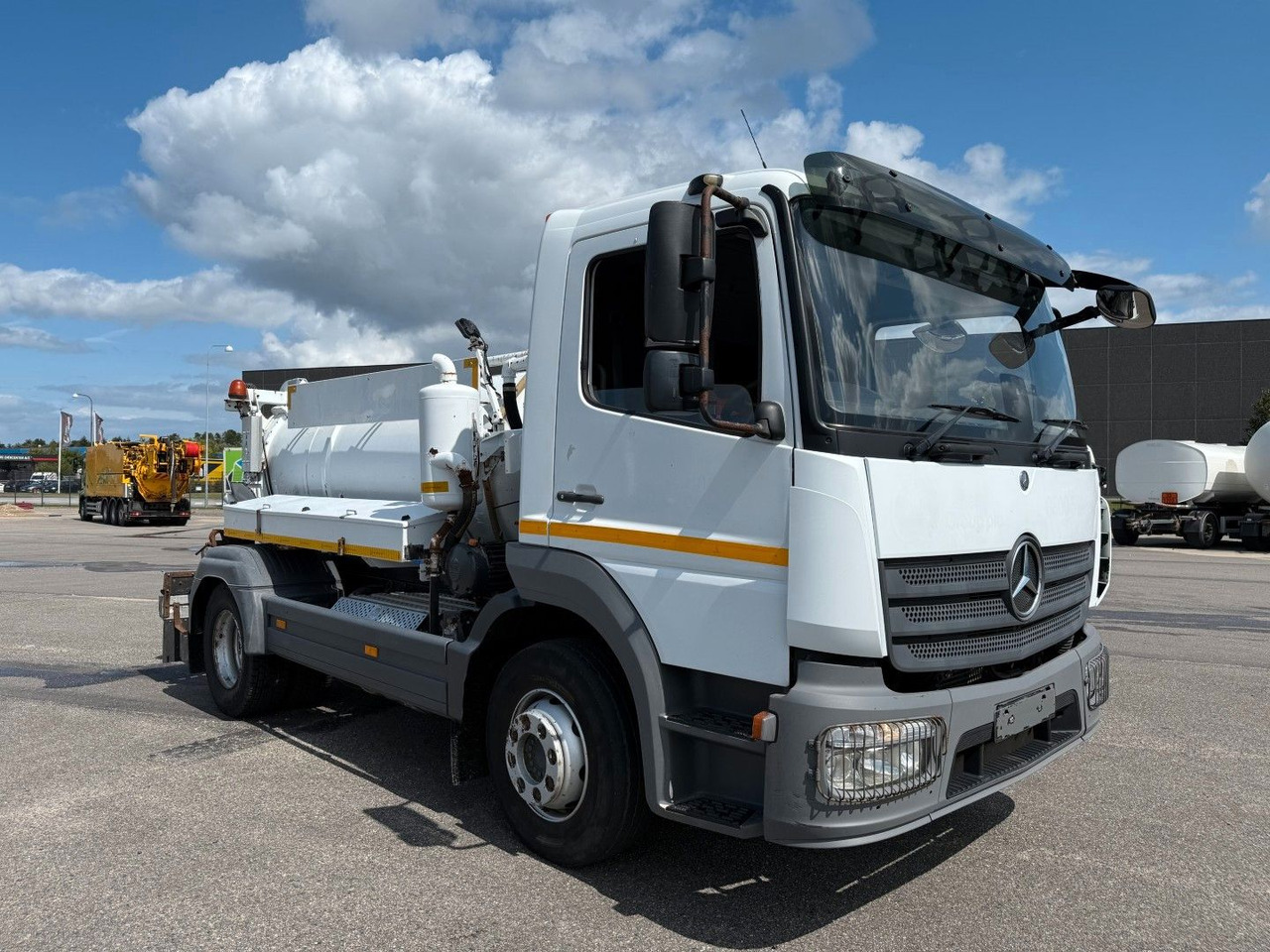 Mercedes-Benz Atego 1323 RHD Euro 6 Hvidtved Larsen Cityflex - Asenizatorius: foto 1 Mercedes-Benz Atego 1323 RHD Euro 6 Hvidtved Larsen Cityflex - Asenizatorius: foto 1