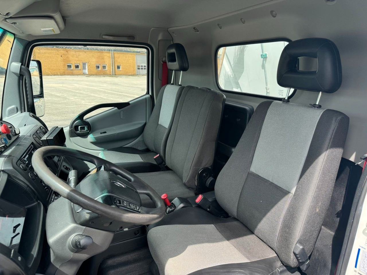 Renault D7.5 180 4x2 Semat/Techno Azimut 8 m3 Garbage - Šiukšliavežis: foto 5 Renault D7.5 180 4x2 Semat/Techno Azimut 8 m3 Garbage - Šiukšliavežis: foto 5