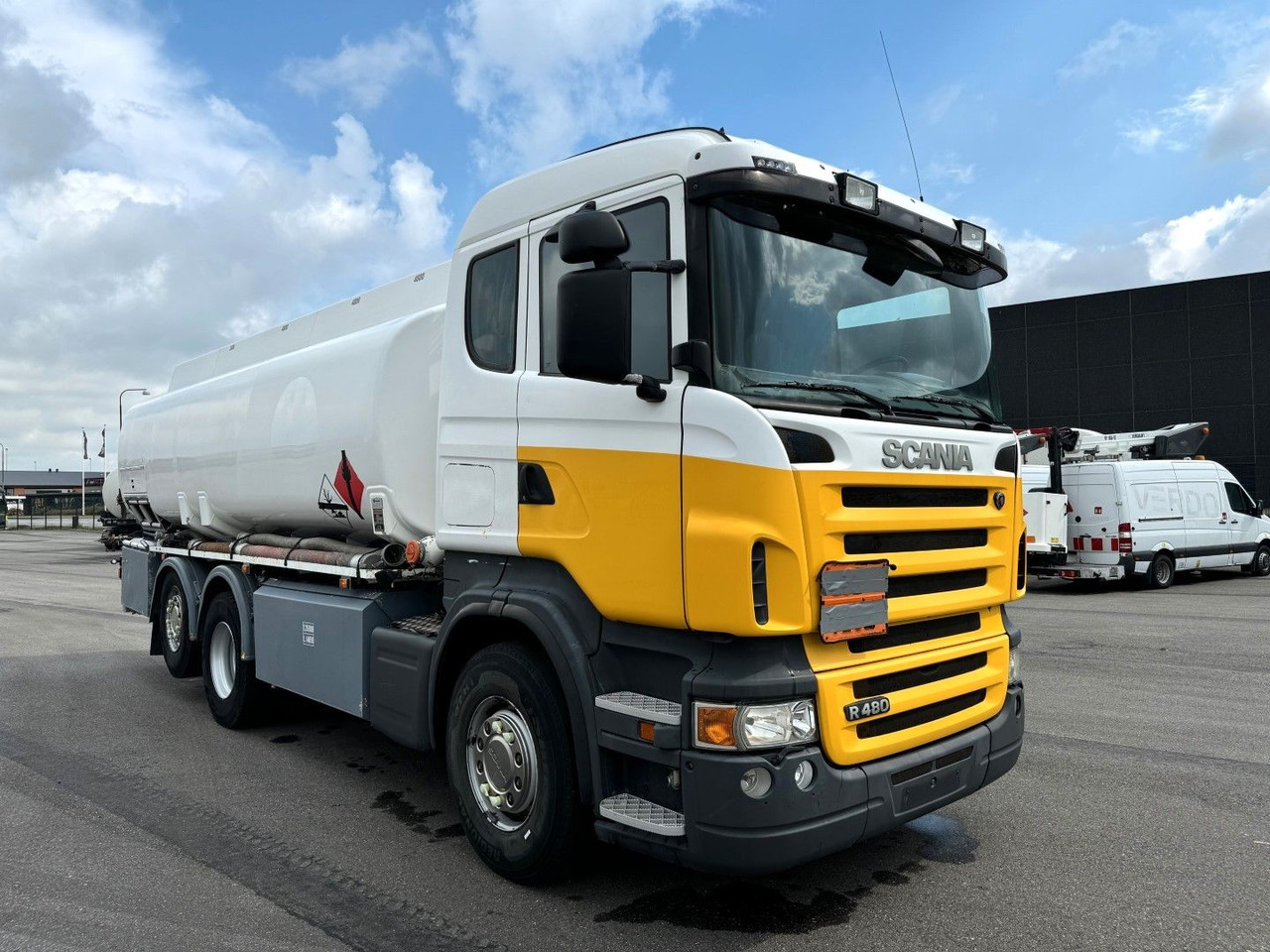 Scania R480 6x2*4 19.000 L ADR Tanktruck - Autocisterna: foto 2 Scania R480 6x2*4 19.000 L ADR Tanktruck - Autocisterna: foto 2