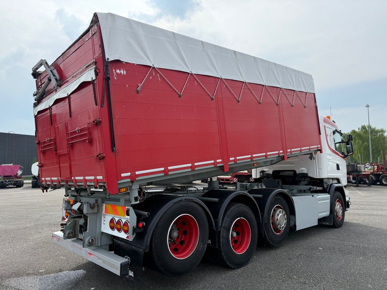 Scania R520 8x2/4 28 m3 Graintipper / Kipper / Euro 6 - Savivartis sunkvežimis: foto 3 Scania R520 8x2/4 28 m3 Graintipper / Kipper / Euro 6 - Savivartis sunkvežimis: foto 3