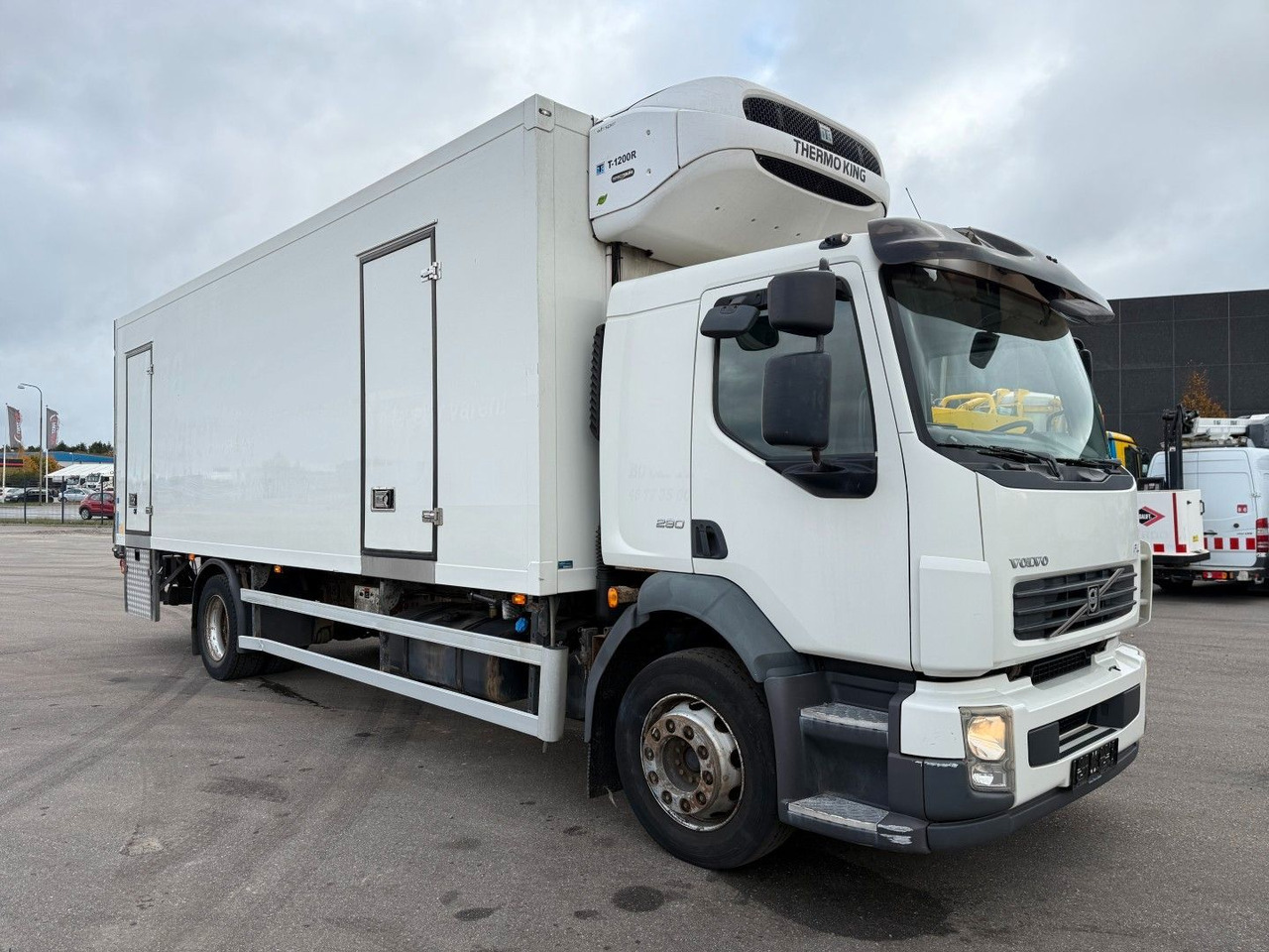 Volvo FL290 4x2 Thermo King T1200-R Euro 5 - Refrižeratorius sunkvežimis: foto 2 Volvo FL290 4x2 Thermo King T1200-R Euro 5 - Refrižeratorius sunkvežimis: foto 2