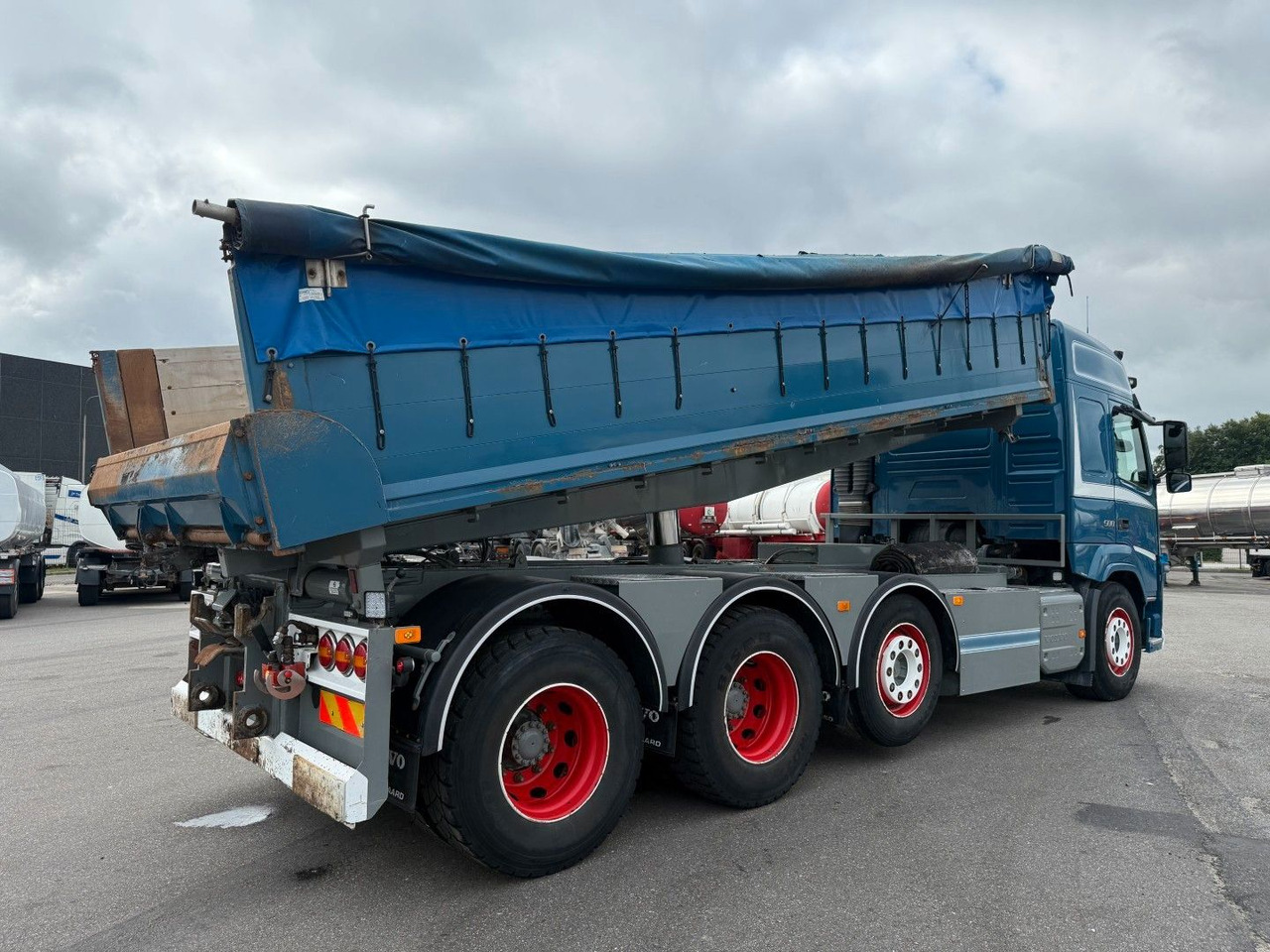 Volvo FM 500 8x4 Pushertridem 3 Way Tipper / Kipper - Savivartis sunkvežimis: foto 3 Volvo FM 500 8x4 Pushertridem 3 Way Tipper / Kipper - Savivartis sunkvežimis: foto 3