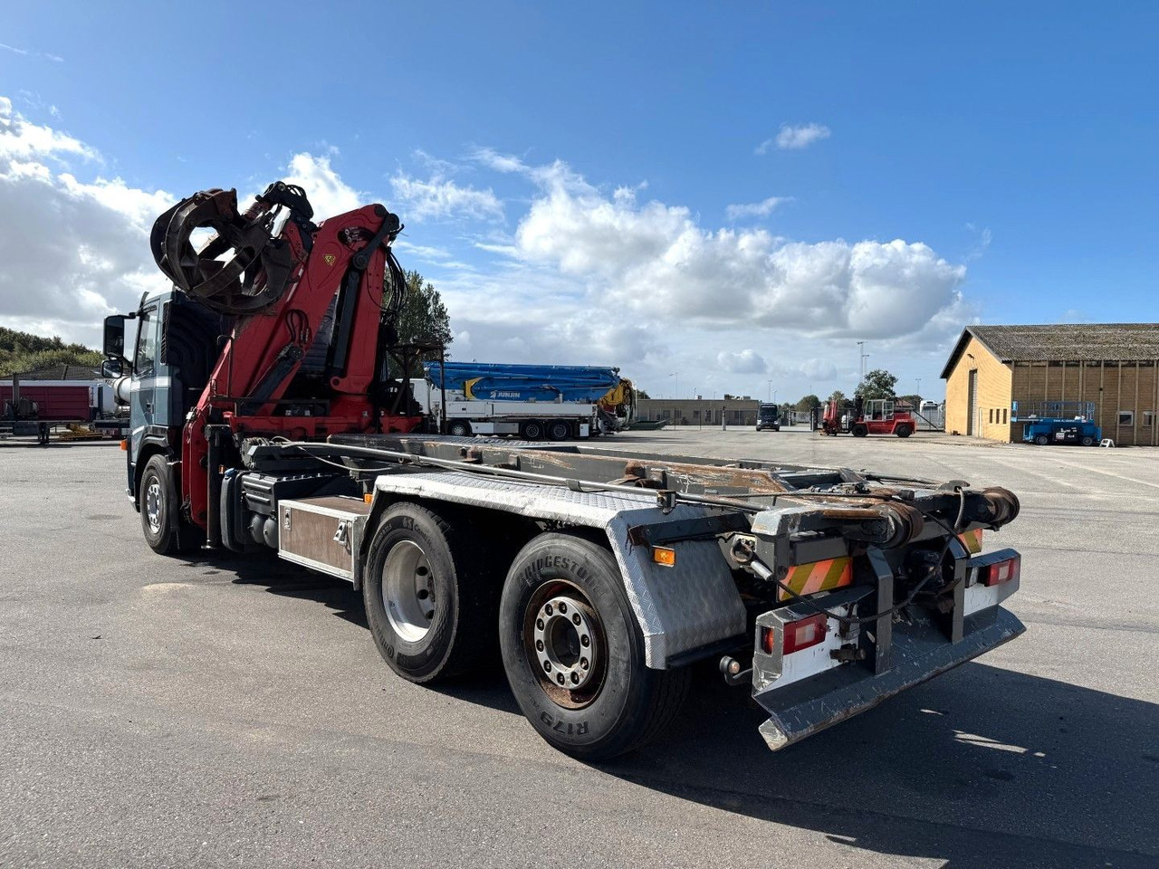 Volvo FM340 6x2*4 Kipper / Palfinger Epsilon 150Z96 - Sunkvežimis su kranu: foto 4 Volvo FM340 6x2*4 Kipper / Palfinger Epsilon 150Z96 - Sunkvežimis su kranu: foto 4