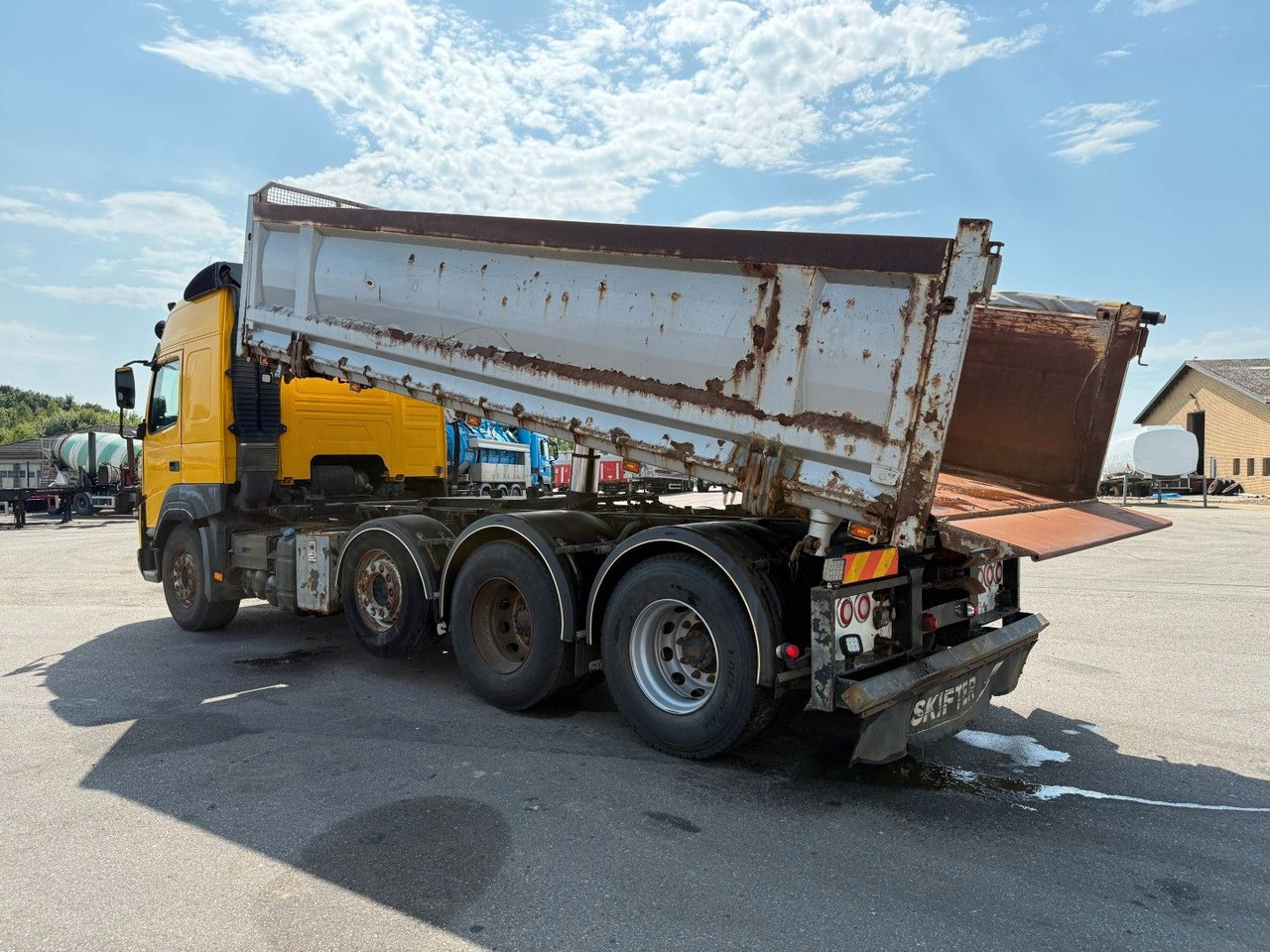 Volvo FMX500 8x4/4 Steel tipper Volvo FMX500 8x4/4 Steel tipper / Kipper - Savivartis sunkvežimis: foto 4 Volvo FMX500 8x4/4 Steel tipper Volvo FMX500 8x4/4 Steel tipper / Kipper - Savivartis sunkvežimis: foto 4