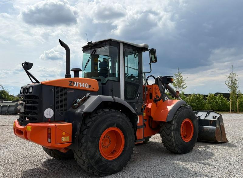 Hitachi ZW140 - Ratinis krautuvas: foto 4 Hitachi ZW140 - Ratinis krautuvas: foto 4