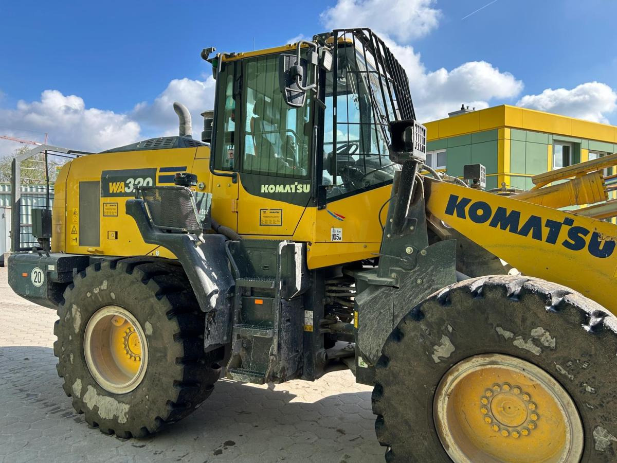 Komatsu WA320-8E0 - Ratinis krautuvas: foto 5 Komatsu WA320-8E0 - Ratinis krautuvas: foto 5