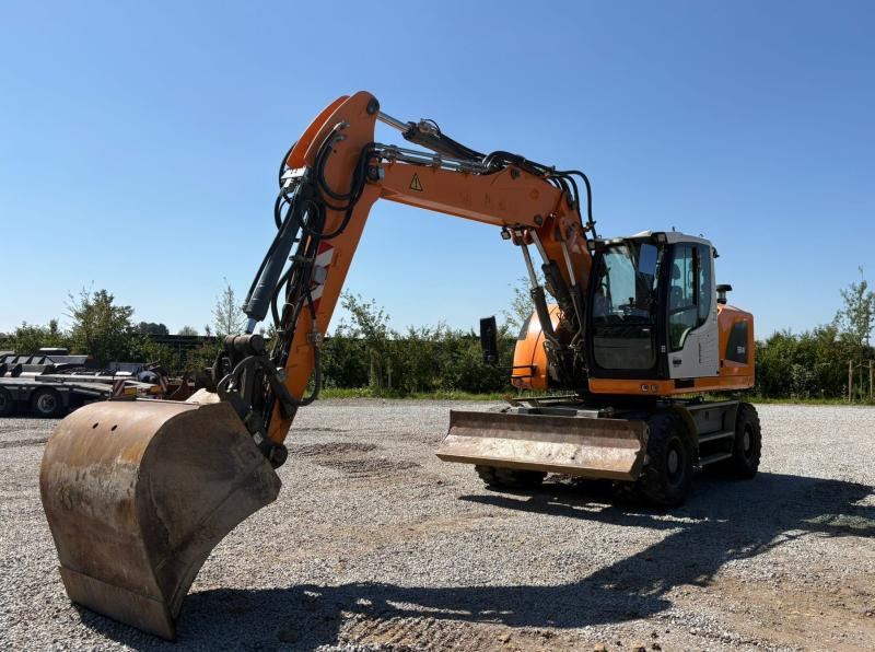 Liebherr A914 - Ratinis ekskavatorius: foto 2 Liebherr A914 - Ratinis ekskavatorius: foto 2