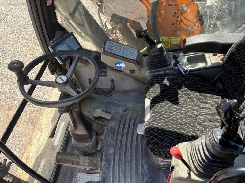 Liebherr A914 - Ratinis ekskavatorius: foto 5 Liebherr A914 - Ratinis ekskavatorius: foto 5