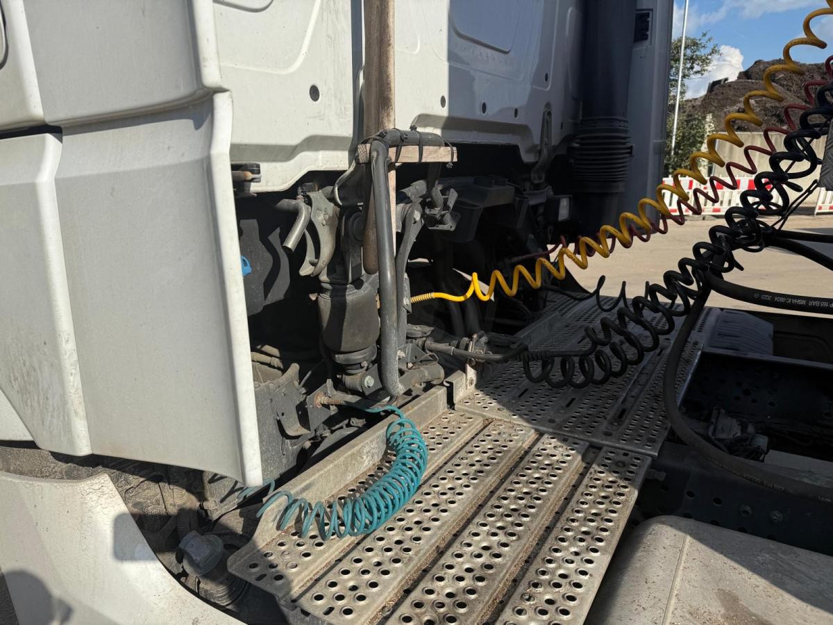 Mercedes Actros 1851 - Vilkikas: foto 3 Mercedes Actros 1851 - Vilkikas: foto 3