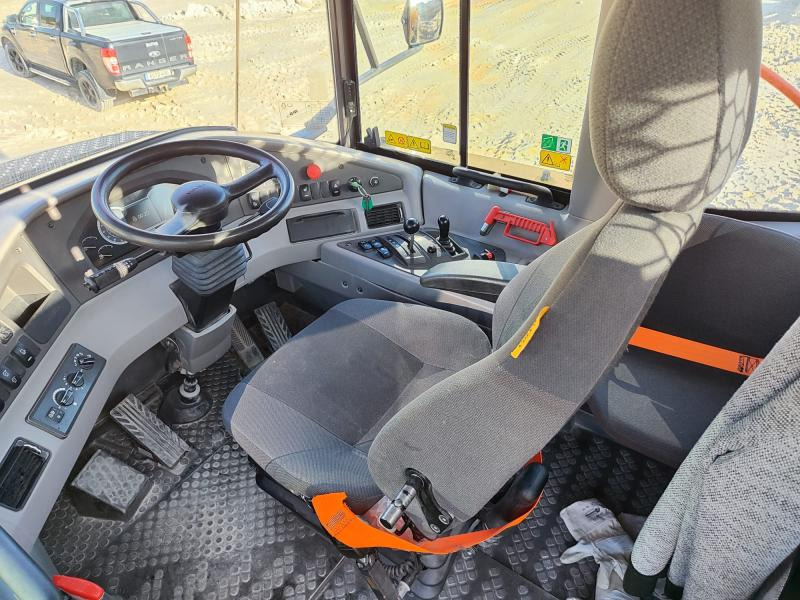 Volvo A45G - Šarnyrinis savivartis: foto 5 Volvo A45G - Šarnyrinis savivartis: foto 5