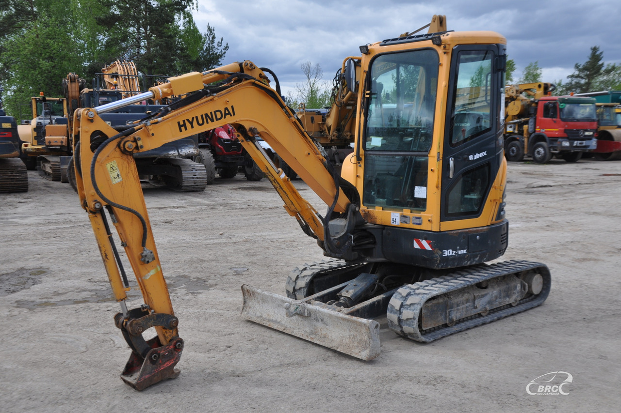 Hyundai R30Z-9AK - Mini ekskavatorius: foto 1 Hyundai R30Z-9AK - Mini ekskavatorius: foto 1