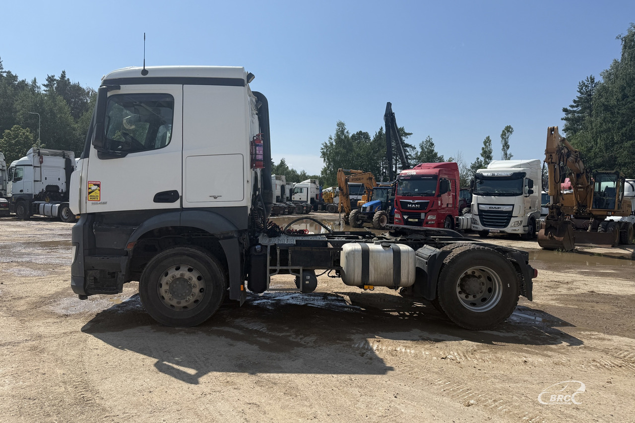 Mercedes-Benz Arocs - Vilkikas: foto 3 Mercedes-Benz Arocs - Vilkikas: foto 3