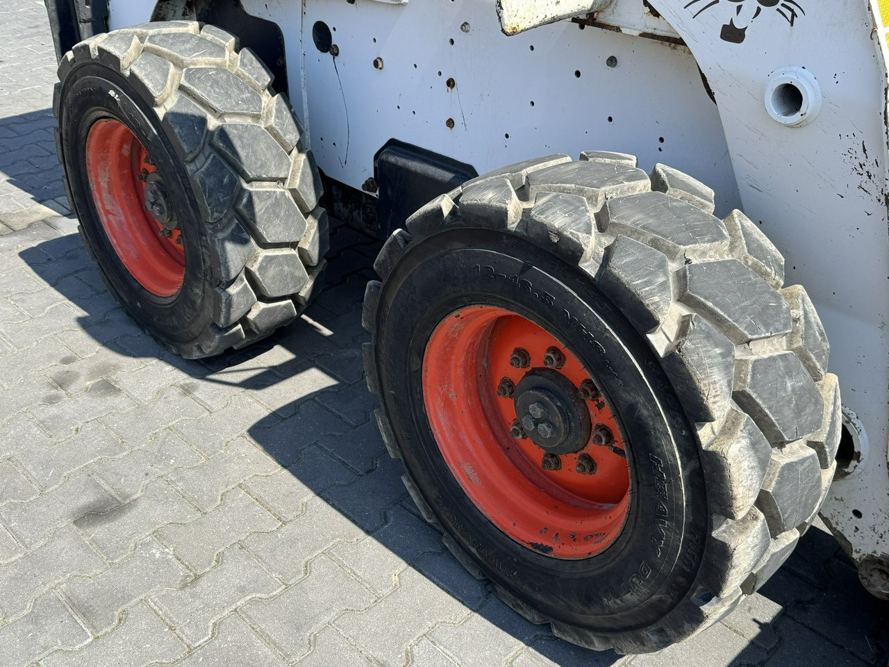 Bobcat S300 Joystick Mini Ładowarka Waga 3692kg - Mini krautuvas: foto 5 Bobcat S300 Joystick Mini Ładowarka Waga 3692kg - Mini krautuvas: foto 5