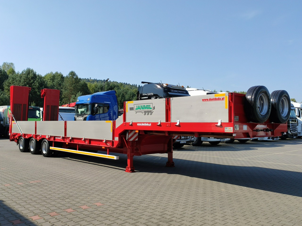 Bodex JANMIL Burtówka Laweta Niskopodłogowa Podczołgówka 3-Osie - Žemo profilio platforma puspriekabė: foto 5 Bodex JANMIL Burtówka Laweta Niskopodłogowa Podczołgówka 3-Osie - Žemo profilio platforma puspriekabė: foto 5