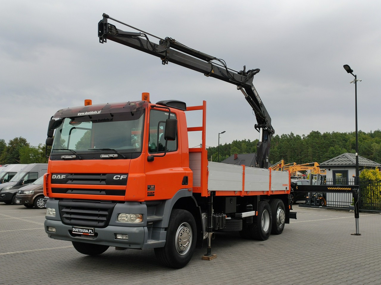 DAF CF 85.380 6x2 Oś Skrętna Skrzynia HDS HIAB 220C + Pilot - Platforminis/ Bortinis sunkvežimis, Sunkvežimis su kranu: foto 2 DAF CF 85.380 6x2 Oś Skrętna Skrzynia HDS HIAB 220C + Pilot - Platforminis/ Bortinis sunkvežimis, Sunkvežimis su kranu: foto 2