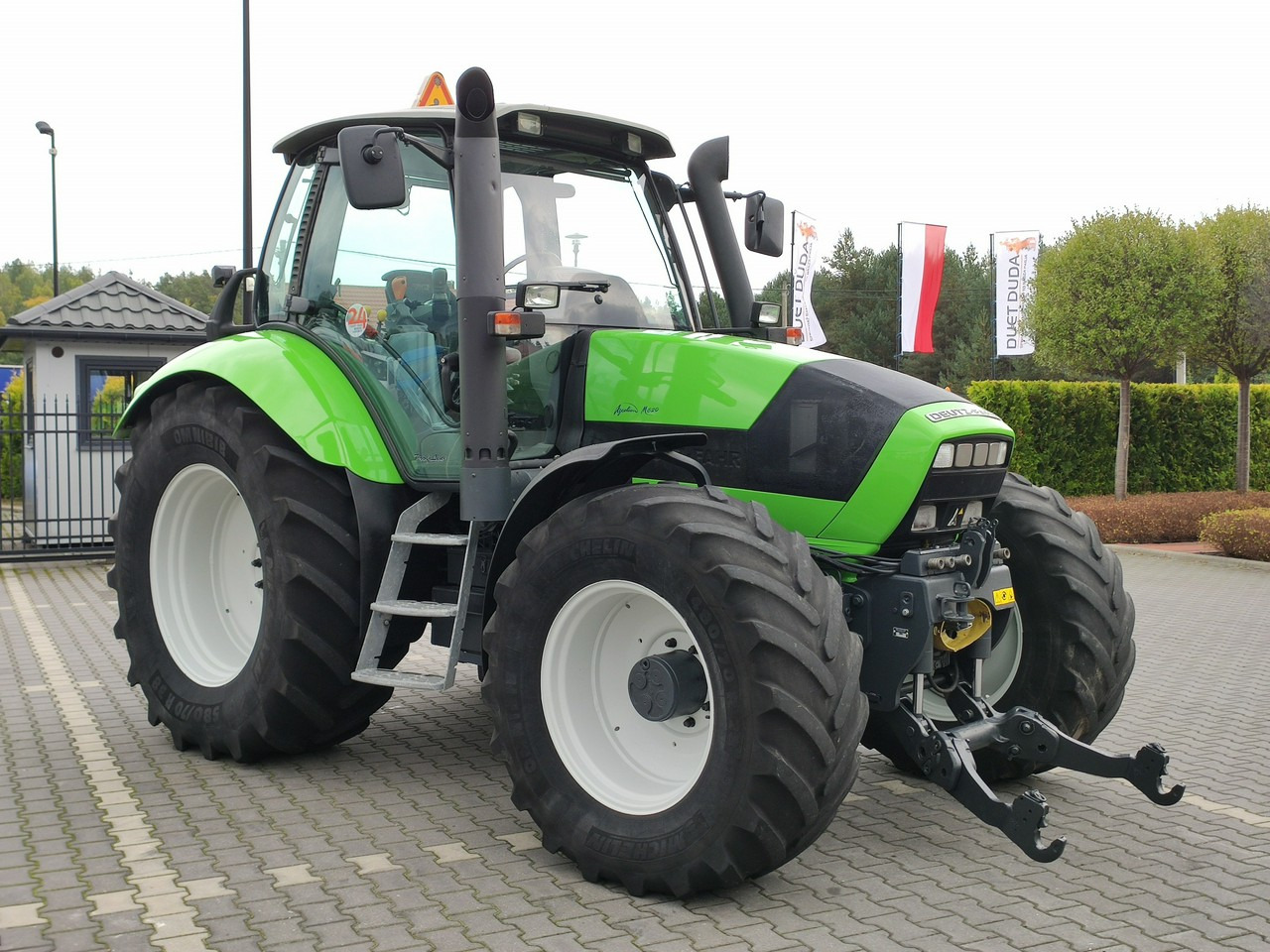 Deutz Fahr Agrotron M620 4x4 Przedni Tuz Wałek W.O.M Wyjścia do Przyczepy - Traktorius: foto 2 Deutz Fahr Agrotron M620 4x4 Przedni Tuz Wałek W.O.M Wyjścia do Przyczepy - Traktorius: foto 2