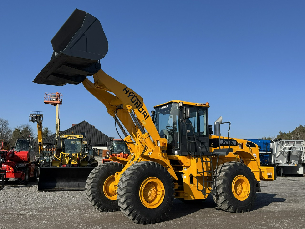 Hyundai HL760-7A Centralne Smarowanie waga-18 ton - Ratinis krautuvas: foto 1 Hyundai HL760-7A Centralne Smarowanie waga-18 ton - Ratinis krautuvas: foto 1