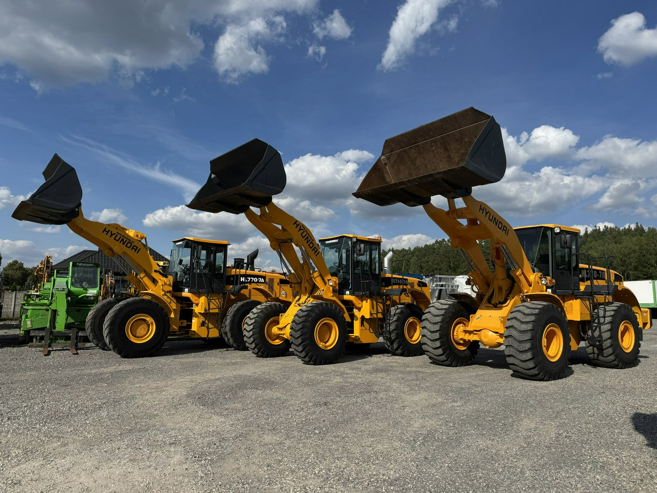 Hyundai HL770-7A - Ratinis krautuvas: foto 1 Hyundai HL770-7A - Ratinis krautuvas: foto 1