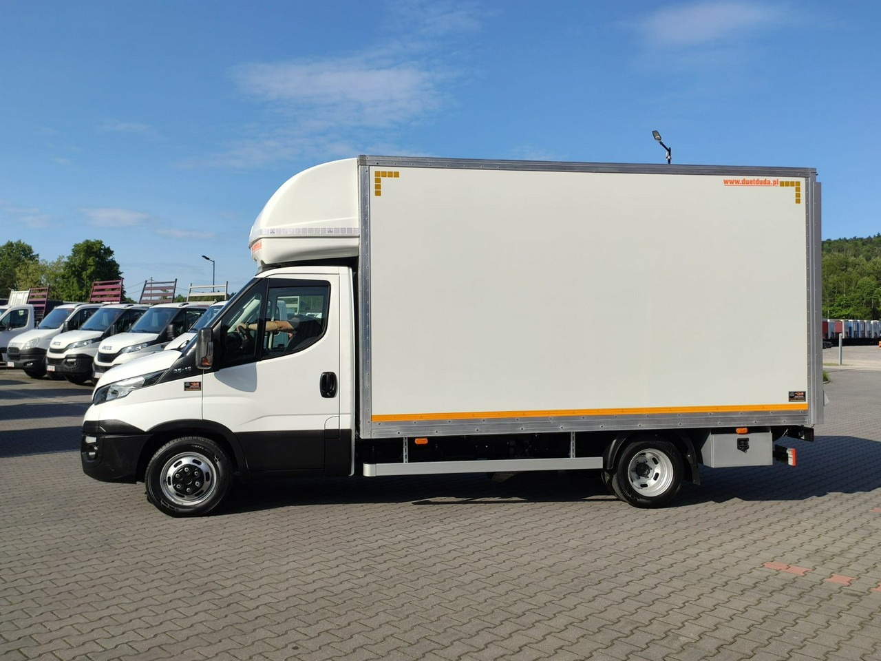 Iveco Daily 35C14 - Furgonas su krovinių dėže: foto 3 Iveco Daily 35C14 - Furgonas su krovinių dėže: foto 3