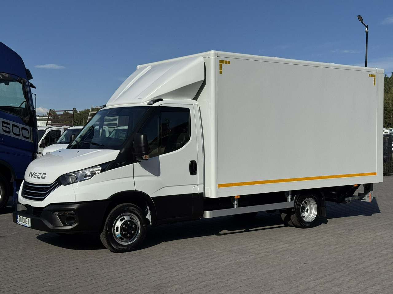 Iveco Daily 35C14 - Furgonas su krovinių dėže: foto 2 Iveco Daily 35C14 - Furgonas su krovinių dėže: foto 2
