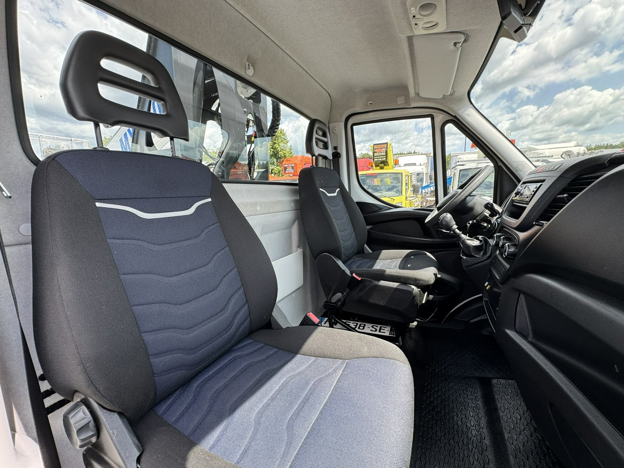 Autobokštelio Iveco Daily 35S14: foto 32