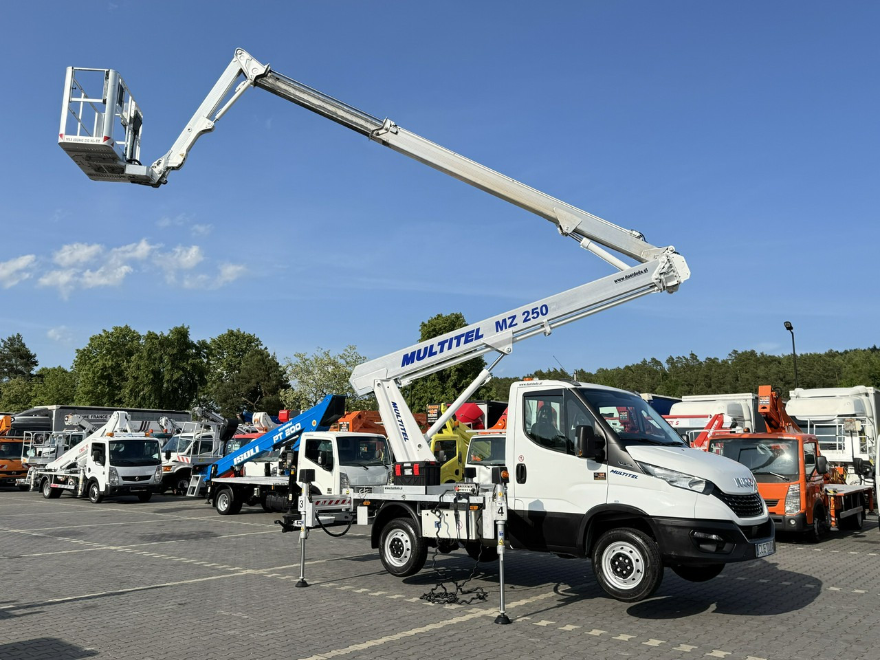 Iveco Daily 35S14 - Autobokštelio: foto 1 Iveco Daily 35S14 - Autobokštelio: foto 1