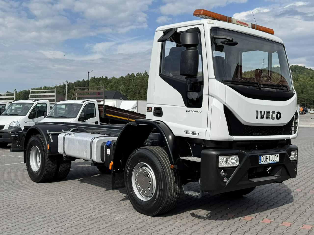 Iveco Eurocargo 150-280 Rama 550cm Napęd 4x4 Reduktor + Blokady - Važiuoklės sunkvežimis: foto 2 Iveco Eurocargo 150-280 Rama 550cm Napęd 4x4 Reduktor + Blokady - Važiuoklės sunkvežimis: foto 2