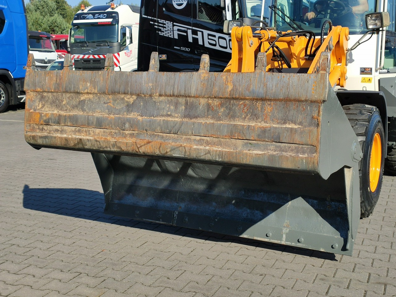 Liebherr L 506 STEREO Szybkozłącze / Łyżka Krokodyl + Widły Waga 6300kg - Šarnyrinis krautuvas: foto 4 Liebherr L 506 STEREO Szybkozłącze / Łyżka Krokodyl + Widły Waga 6300kg - Šarnyrinis krautuvas: foto 4