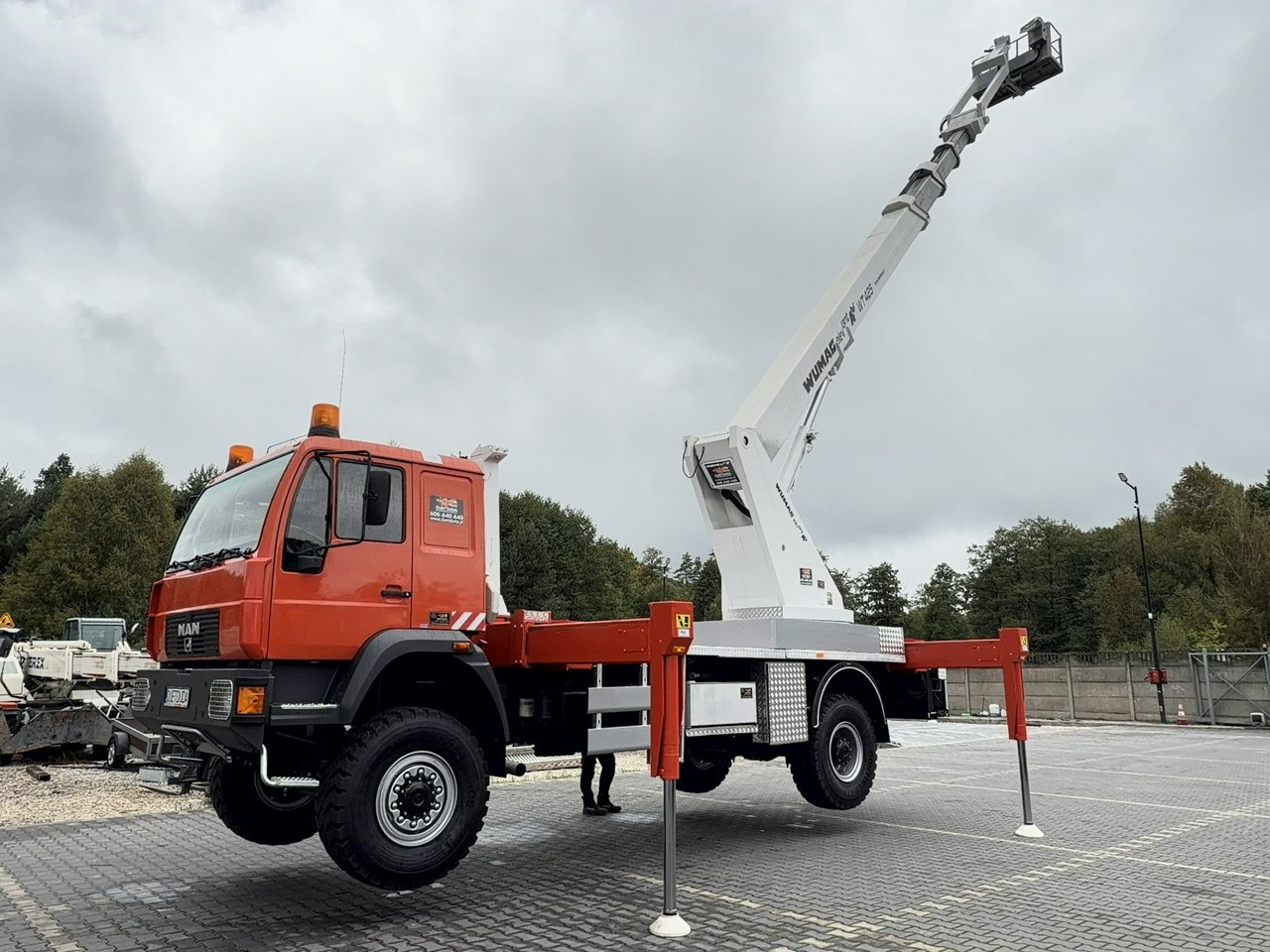 MAN 18.284 4x4 Zwyżka WUMAG WT 425 Podnośnik Koszowy - Autobokštelio: foto 4 MAN 18.284 4x4 Zwyżka WUMAG WT 425 Podnośnik Koszowy - Autobokštelio: foto 4