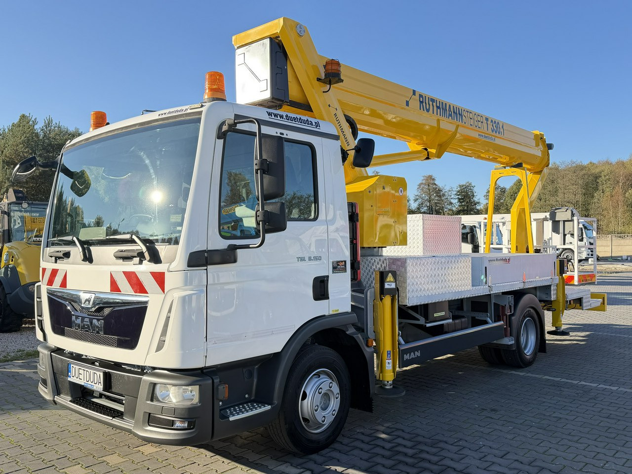 MAN TGL 7.150 Zwyżka Ruthmann T330 33-Metry w bok 21m Mały przebieg - Autobokštelio: foto 4 MAN TGL 7.150 Zwyżka Ruthmann T330 33-Metry w bok 21m Mały przebieg - Autobokštelio: foto 4