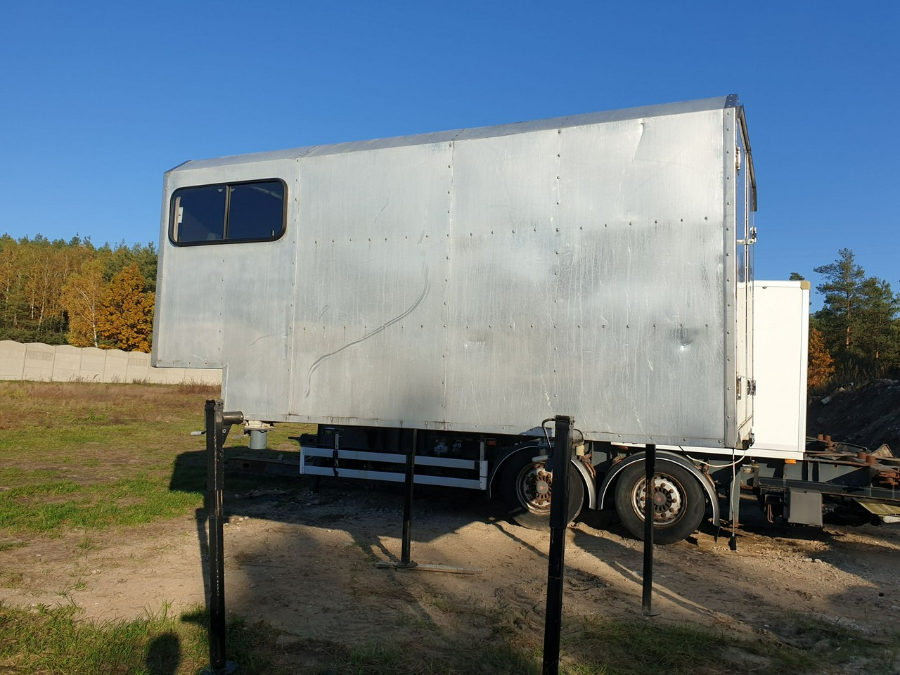 Mercedes ATEGO 1221 - Kėbulas - furgonas: foto 2 Mercedes ATEGO 1221 - Kėbulas - furgonas: foto 2