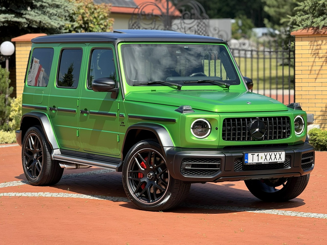Mercedes G 63 AMG - Visureigis: foto 1 Mercedes G 63 AMG - Visureigis: foto 1