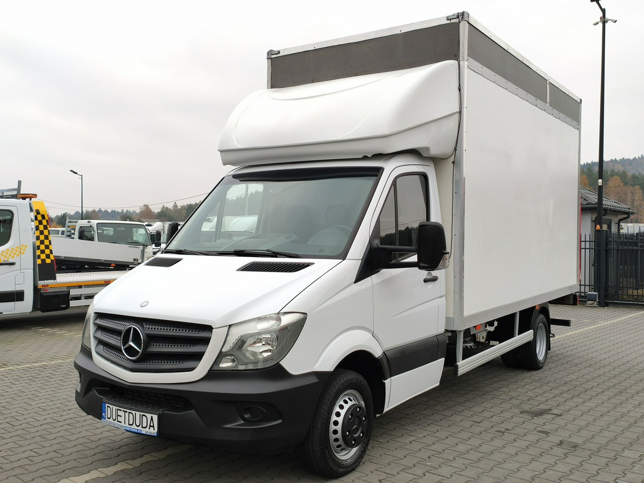 Mercedes Sprinter - Furgonas su krovinių dėže: foto 3 Mercedes Sprinter - Furgonas su krovinių dėže: foto 3