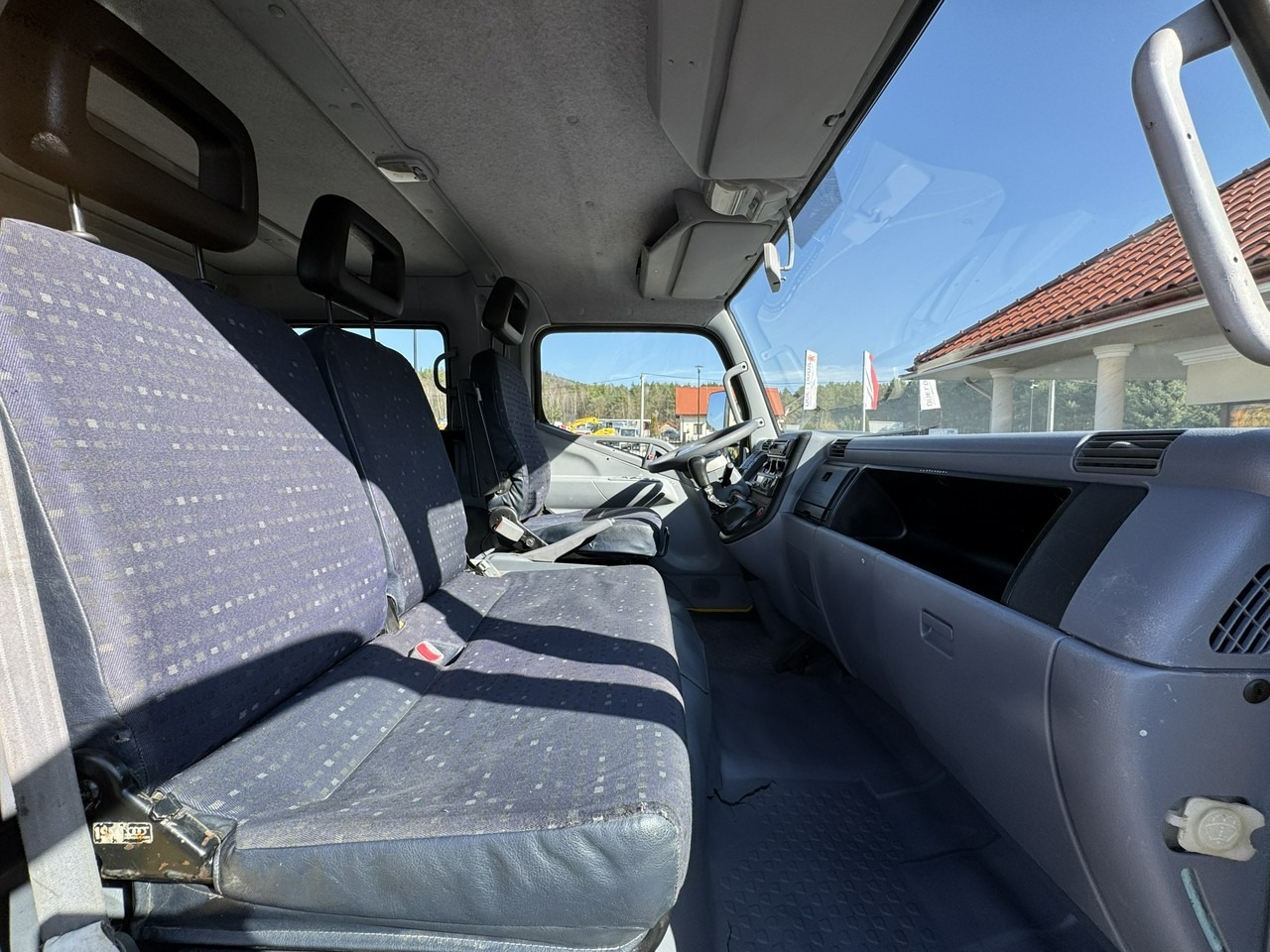 Savivartis sunkvežimis Mitsubishi Canter Fuso 4x4 17C18D 4.9/180KM Wywrotka 3-stronna: foto 35 Savivartis sunkvežimis Mitsubishi Canter Fuso 4x4 17C18D 4.9/180KM Wywrotka 3-stronna: foto 35