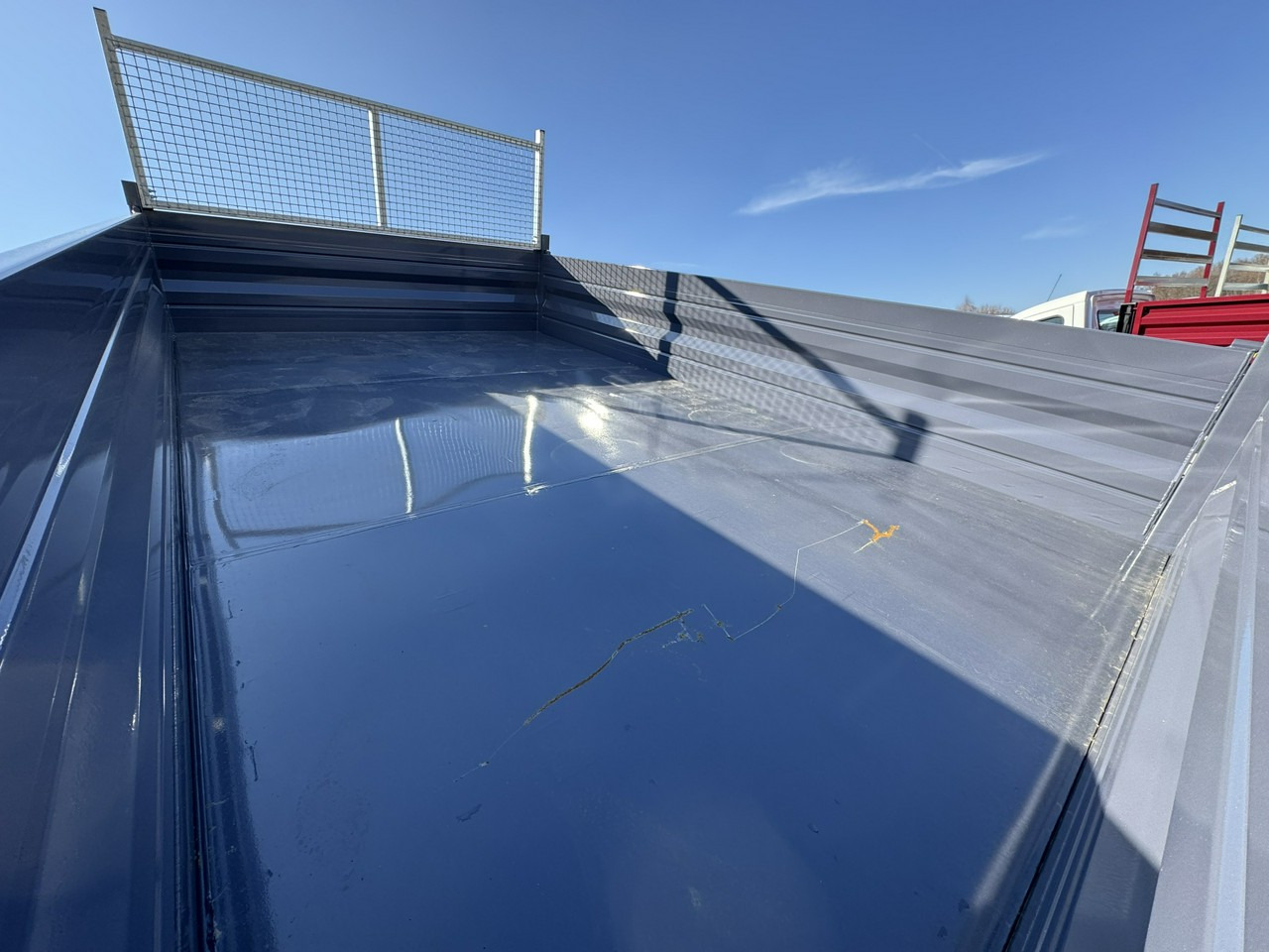 Savivartis sunkvežimis Mitsubishi Canter Fuso 4x4 17C18D 4.9/180KM Wywrotka 3-stronna: foto 20 Savivartis sunkvežimis Mitsubishi Canter Fuso 4x4 17C18D 4.9/180KM Wywrotka 3-stronna: foto 20